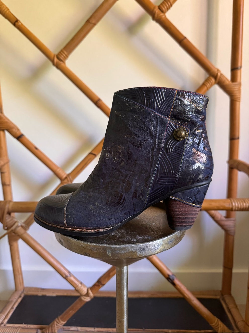 L’artiste by Spring Step Waterlily Bootie